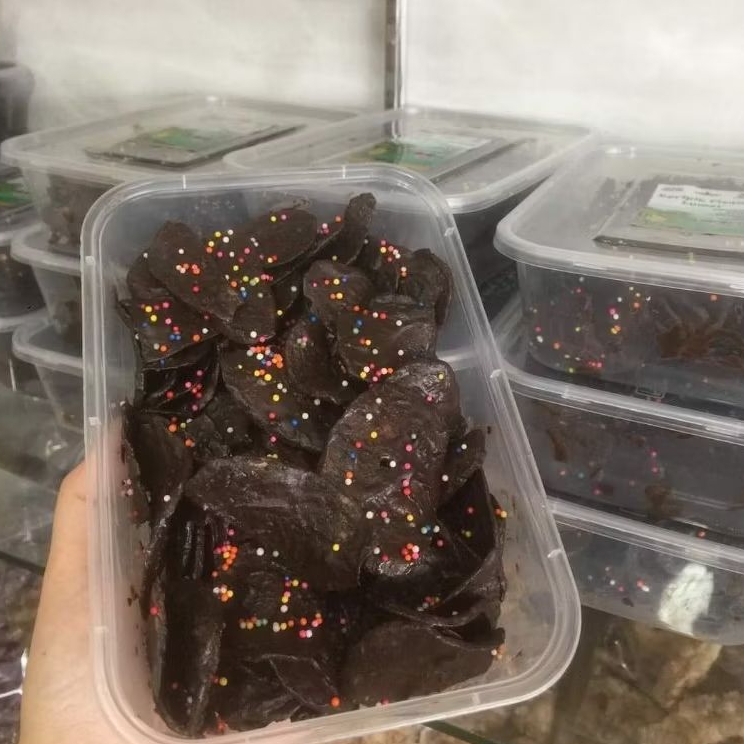 

KERIPIK PISANG COKLAT LUMER ASLI LAMPUNG BERAT 200 Gram