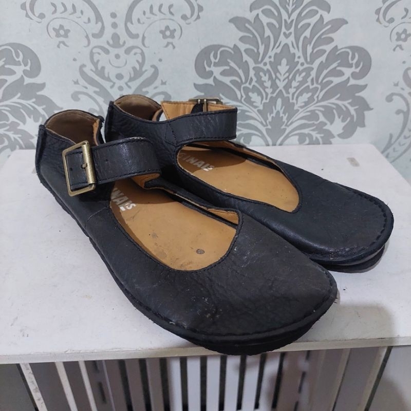 sepatu sandal Clarks size 36 preloved