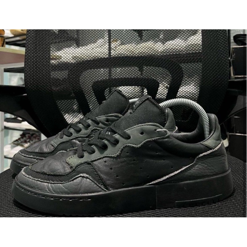 Adidas Supercourt