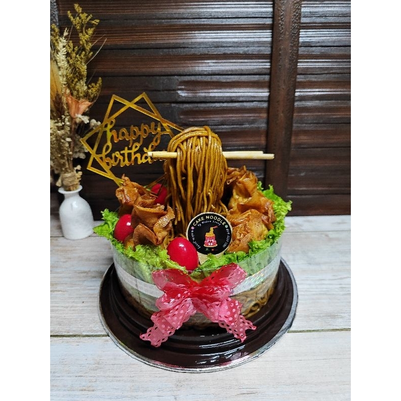

Flying Cake Noodle with Fried Wonton 5pcs