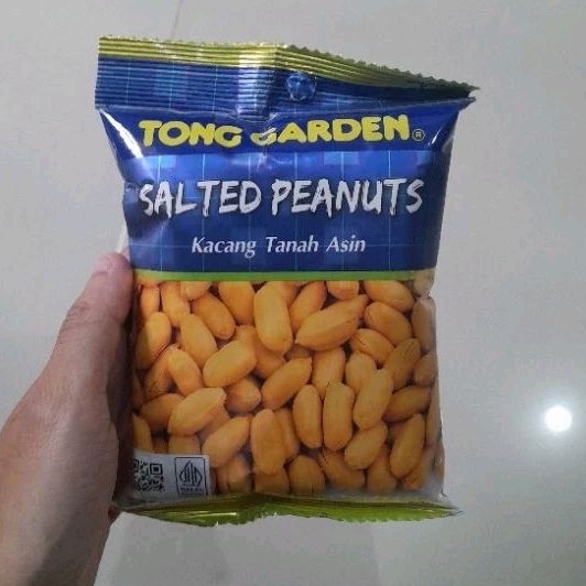 

Tong Garden SALTED PEANUTS kacang tanah asin 42gr.