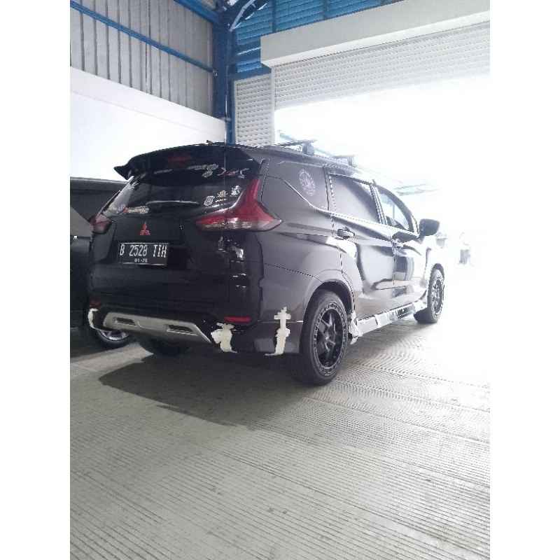 Bodykit belakang xpander lama original
