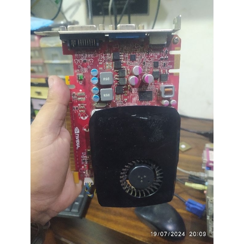 Vga Gt 545 ddr3 3gb 192bit