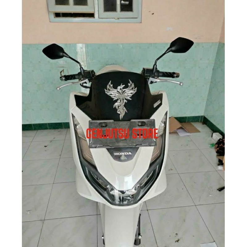 Garnis Akrilik Aksesoris Depan PCX 160  ( Silver / Gold )