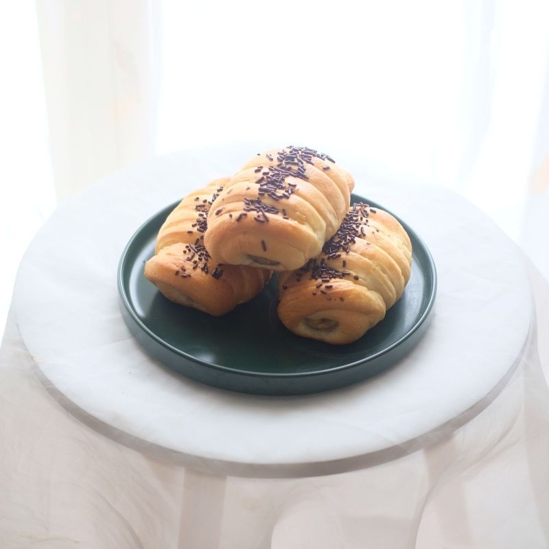 

Roti Pisang Coklat / Roti Pisang Keju / Banana Chocolate Bread / Banana Cheese Bread