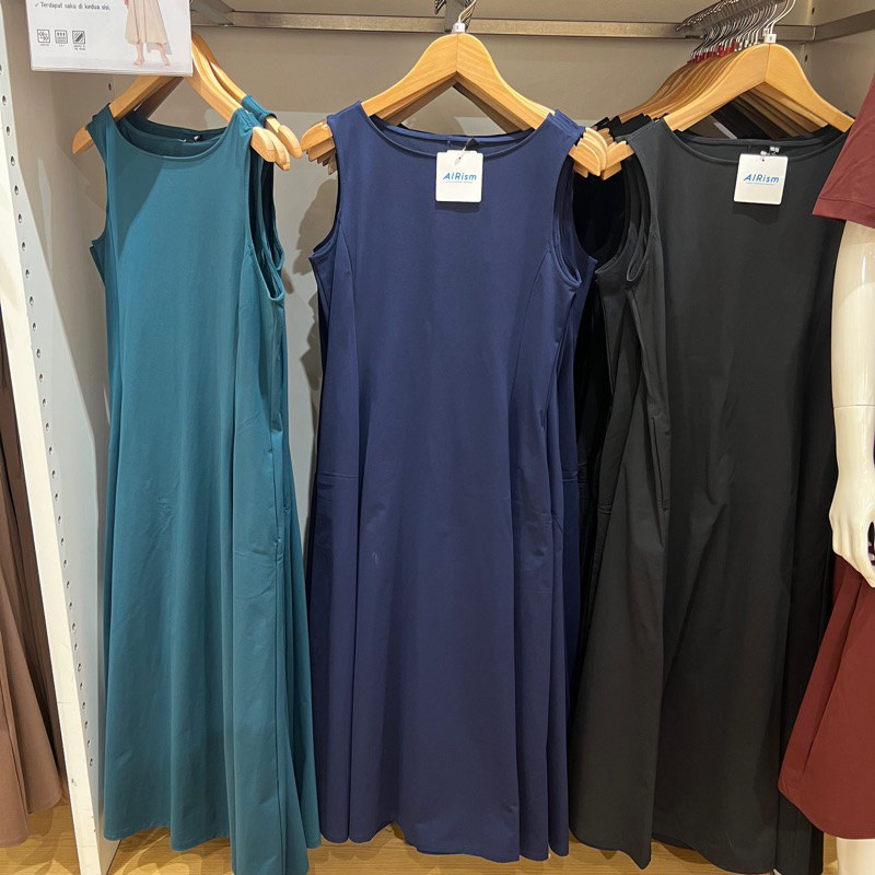 SALE‼️ UNIQLO Dress airism Sleeveless tanpa lengan Wanita
