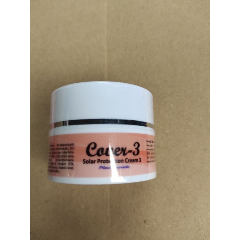 COVER 3 SOLAR PROTECTION 3 NIACINAMIDE GLOWING