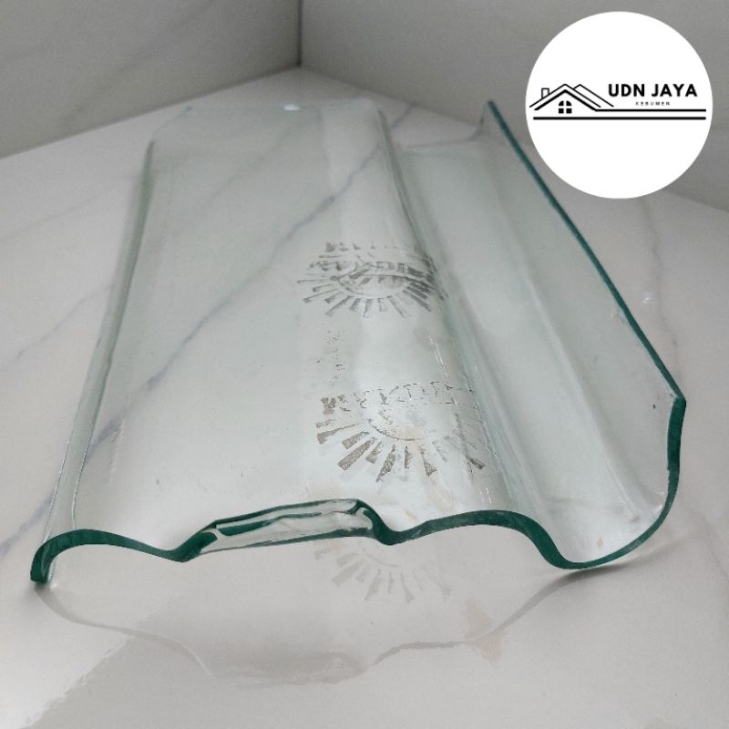 Atap Genteng Kaca Plentong Kotak PapakTebal 5mm Panjang 29.5cm Lebar 19.5cm Jarak Reng kayu atau Baj