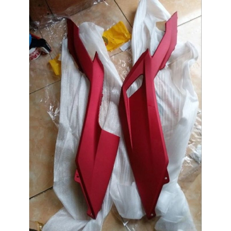 Cover Dek Samping Bawah / Footrest Bawah Samping Vario 125 / 150 LED (2018-2021) Merk Win