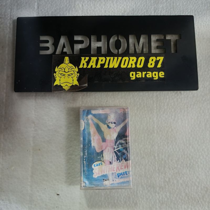 Kaset Pita hitam Tari Sentherewe