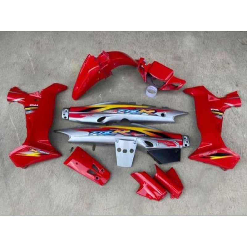 cover bodi halus full set yamaha fiz r merah silver stiker