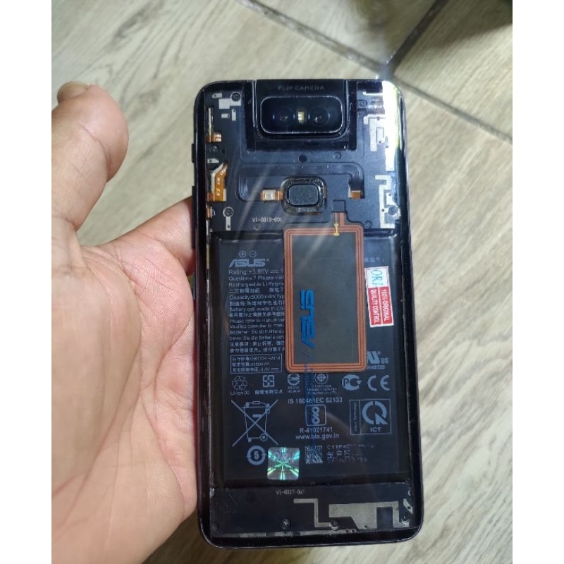 Zenfone 6 flip 8/258 spesial edition