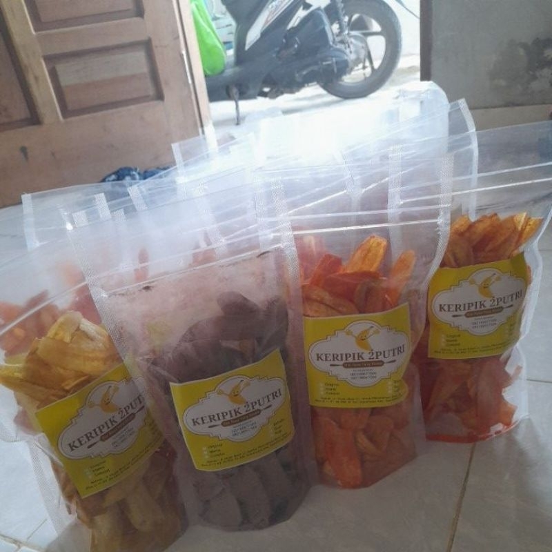 

keripik pisang 2putri