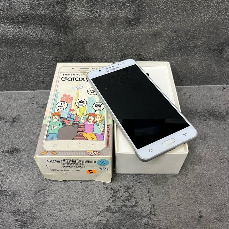 Samsung Galaxy J5 2016 2/16gb Fullset Second Garansi Resmi