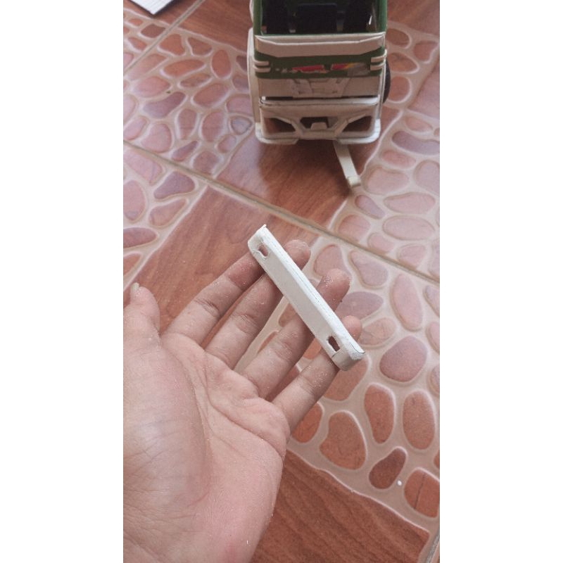 bemper standar depan miniatur truk plastik