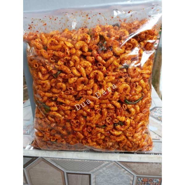 

makroni jagung original gurih dan pedas