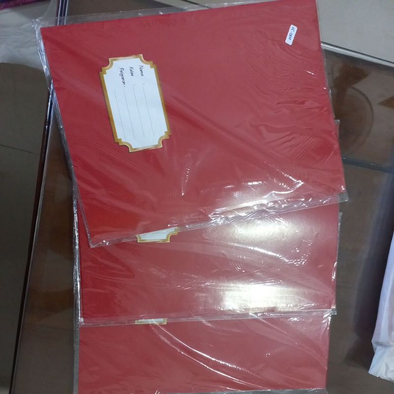 sampul buku kwarto warna merah