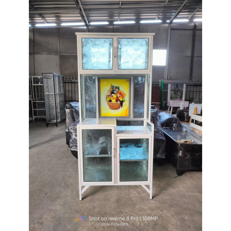 Rak piring model kitcenset