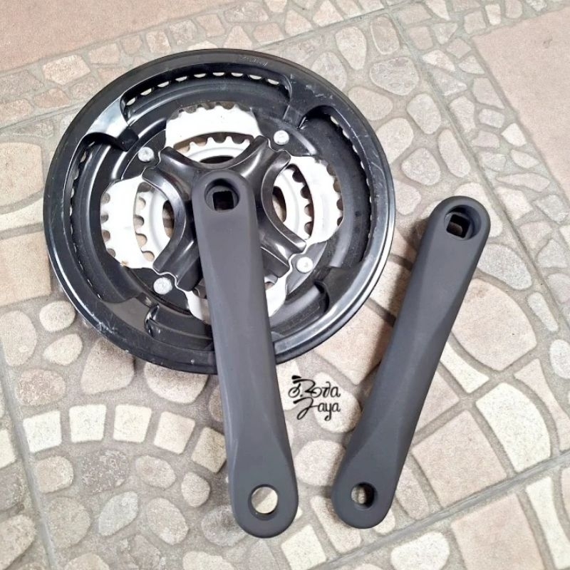 CRANK GIR SEPEDA MTB 3 SUSUN 48T BLACK ALLOY - BESI