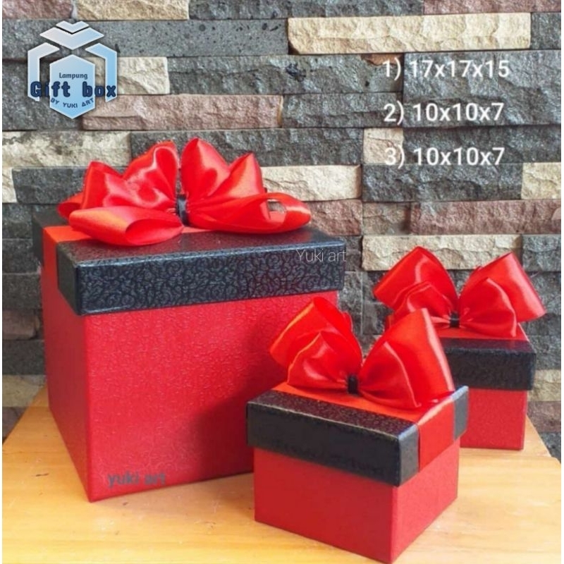 

Paket Gift box, isi 3 box