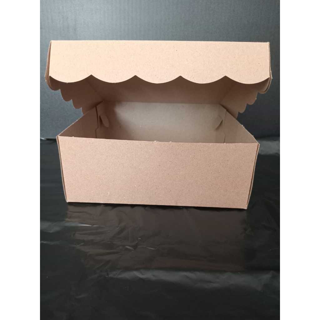 

Kardus nasi Catering box kraft uk 18x18 dan 20x20 isi 10 lembar