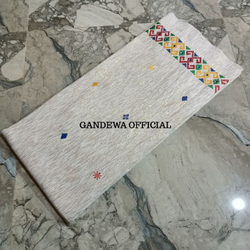 GANDEWA TENUN || Kain Tenun Sulam Bordir Paruki Pabintik Pasingki Motif Toraja Mix Emas