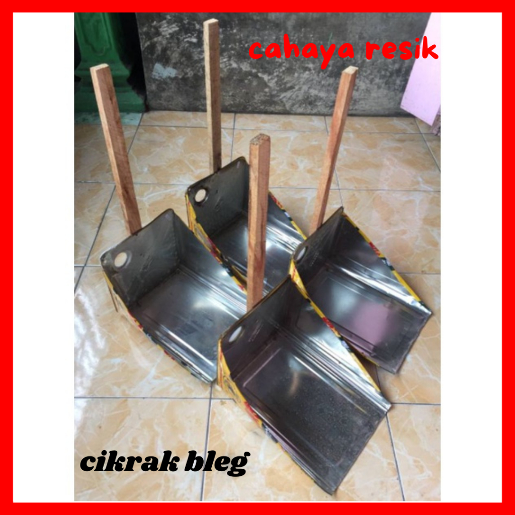 PENGKI BESI /SEROKAN BESI / CIKRAK BESI TERBUAT DARI KALENG BLEG BERGAGANG KAYU AWET DAN MURAH