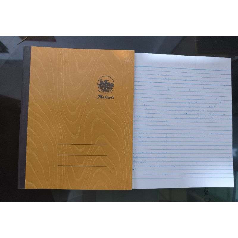 

Buku Kwarto Meliwis 100lembar per pcs