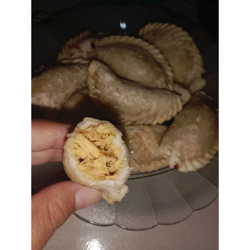 

CIRENG ISI AYAM SUWIR ORIGINAL/ PEDAS/ 7PCS