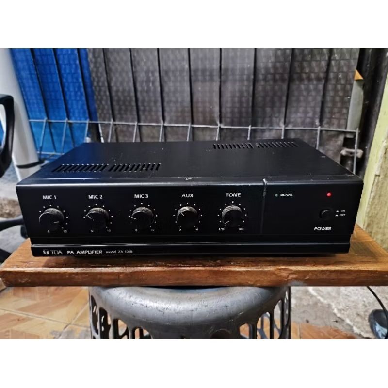 amplifier toa ZA1025