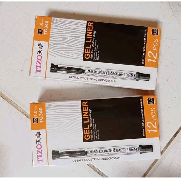 

(12 pcs) PULPEN TIZO GEL LINER TEBAL 1,0 Mm TINTA HITAM/BIRU