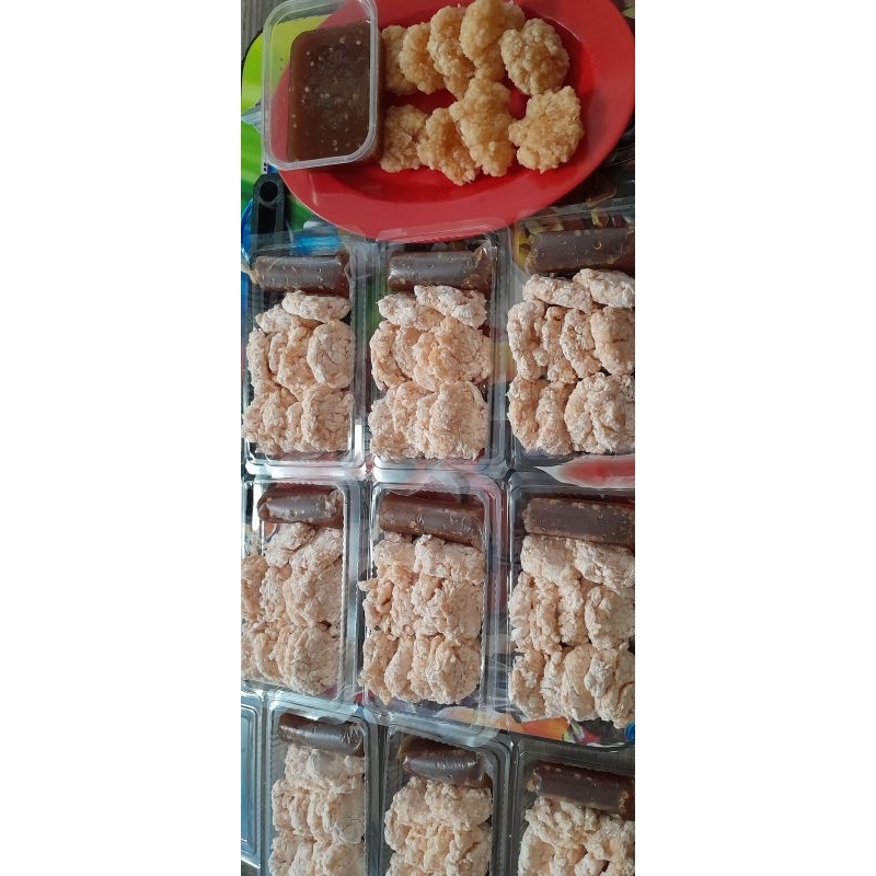 

Sewel khas Madura kriuk di luar lembut di dalam isi 20 biji
