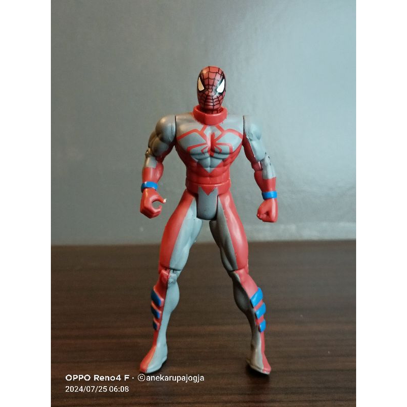 action figure spiderman marvel toybiz 2005