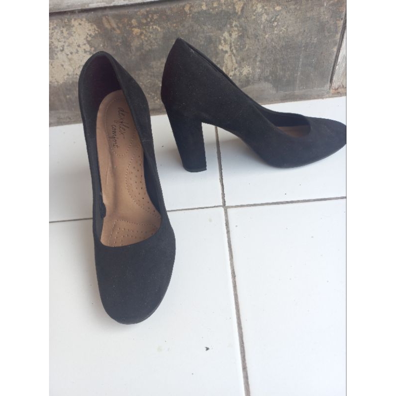 Sepatu Payless Dexter Comfort Heels