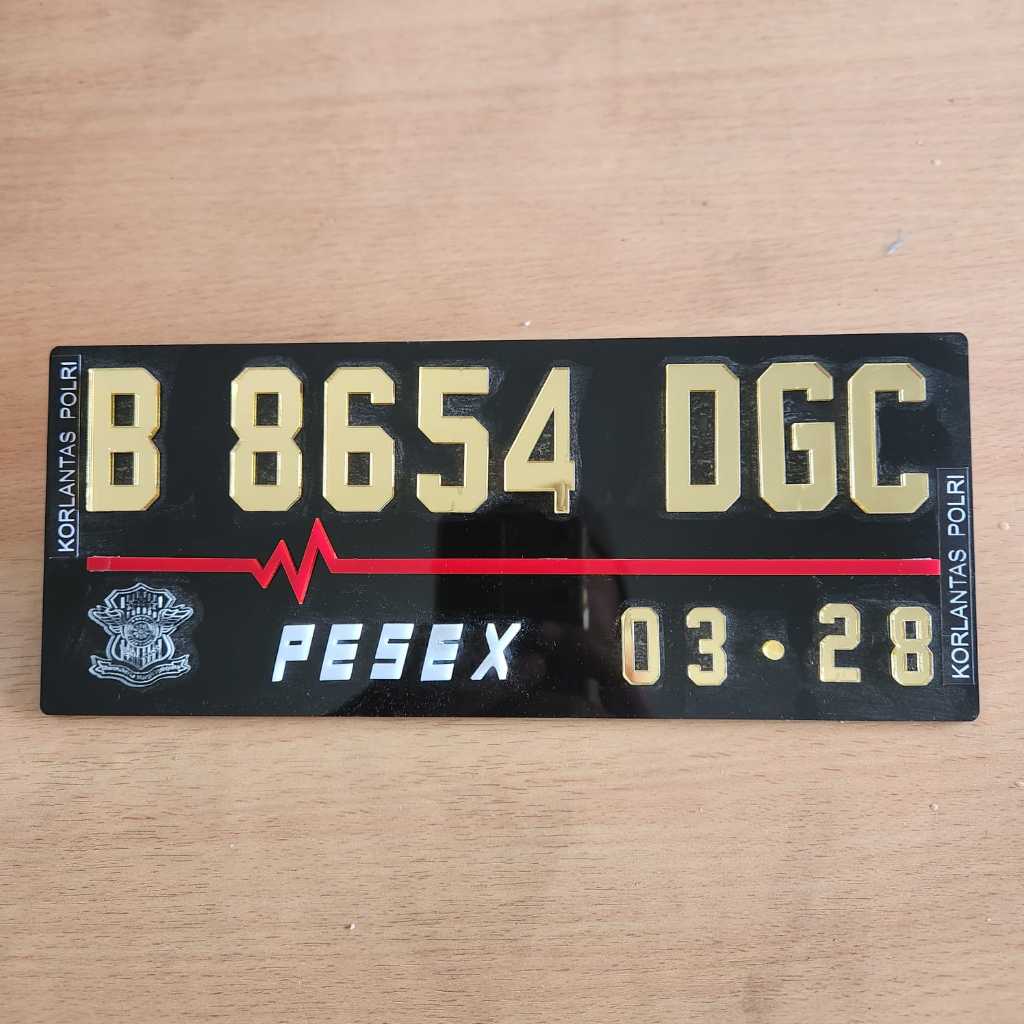 RAC  Plat akrilik Motor Timbul Gold font siku Baut Tanam Request Nama