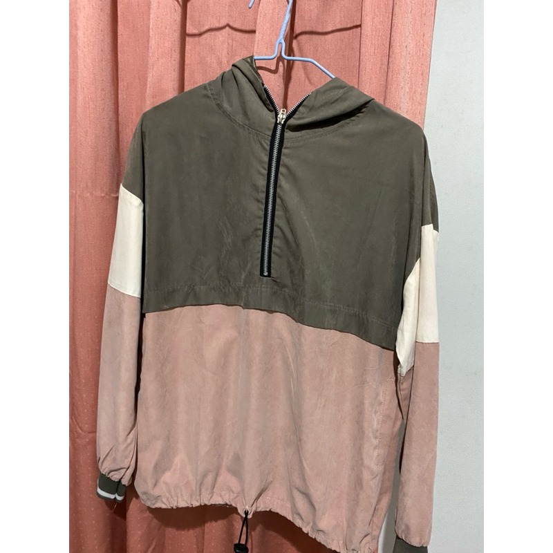 Sweater Ada Fashion (Preloved)
