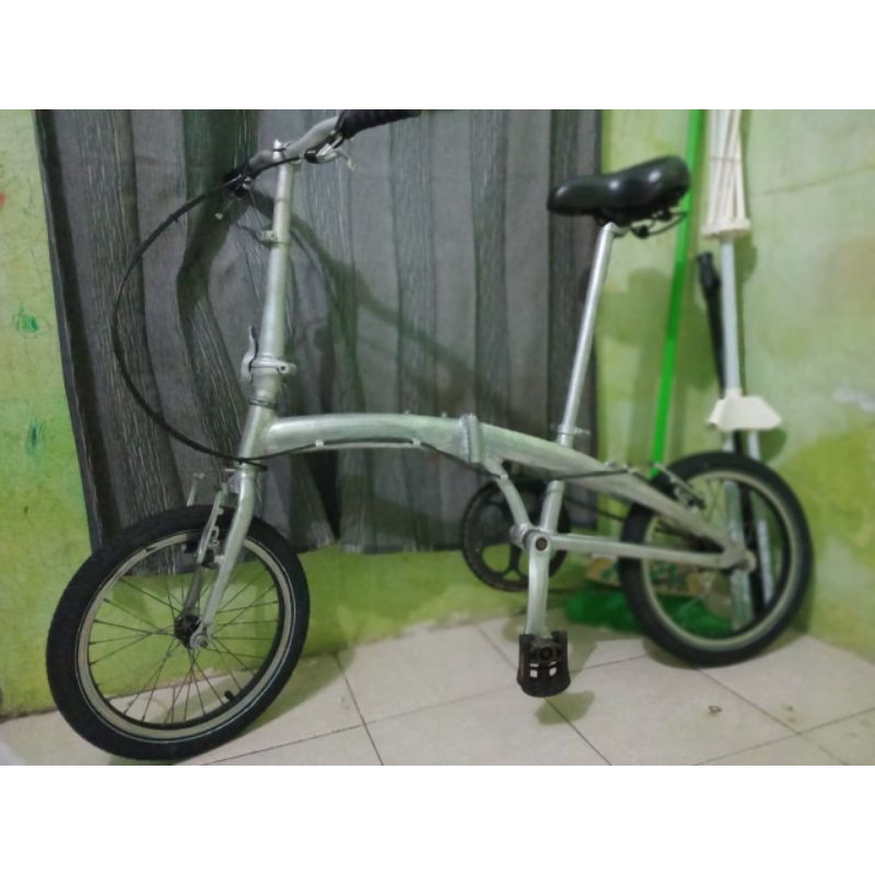 sepeda lipat polygon urbano 1.0 16 inch