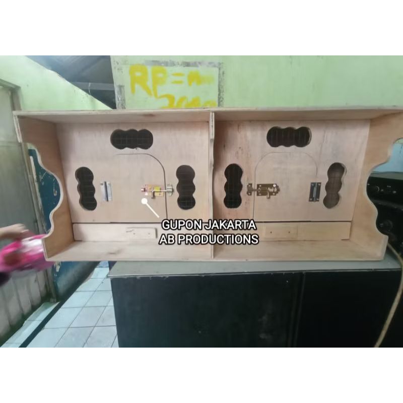 GUPON/KANDANG BURUNG MERPATI 2 PINTU TANPA CAT