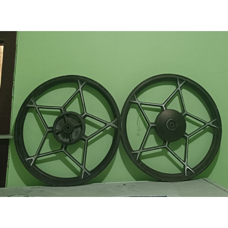 velg morodadi Japan ring 17 cocok untuk Astra dll