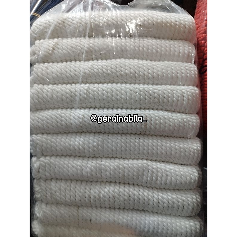 

GROSIR TALI PRAMUKA ISI 10 . TALI KOOR . TALI KOOR CAP DUA PULUH DUA
