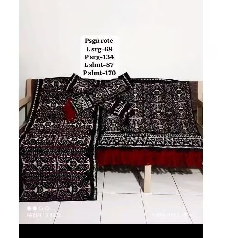 PASANGAN SARUNG ROTE NTT