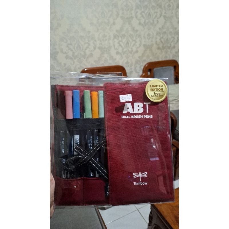 

Tombow ABT Dual Brush Pen Limited Edition 10 Pallets & Primary Pallete 10 Pallets