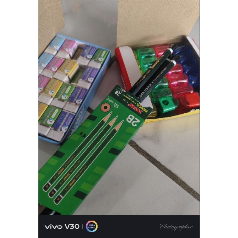 

Paket alat tulis, pensil, penghapus, orotan joyko