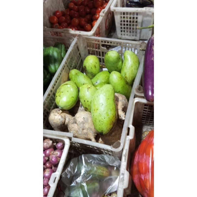 

10 kg mangga jawa muda buat rujak,per 1 kg Rp 12900.