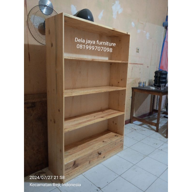 rak buku kayu jati belanda
