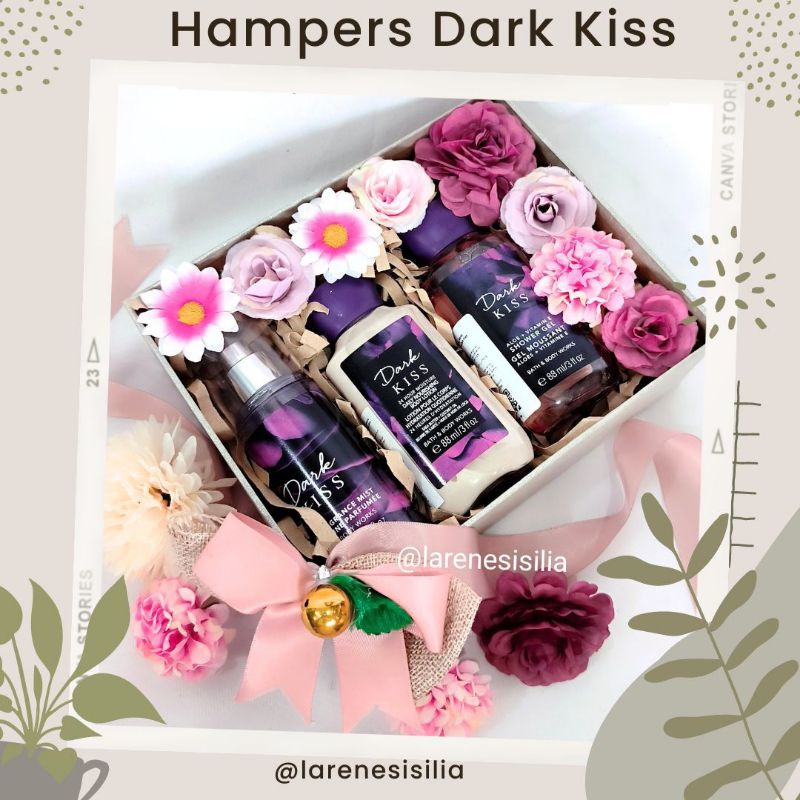 

The Body Shop - Hampers ❤ Bath Body Works Dark Kiss