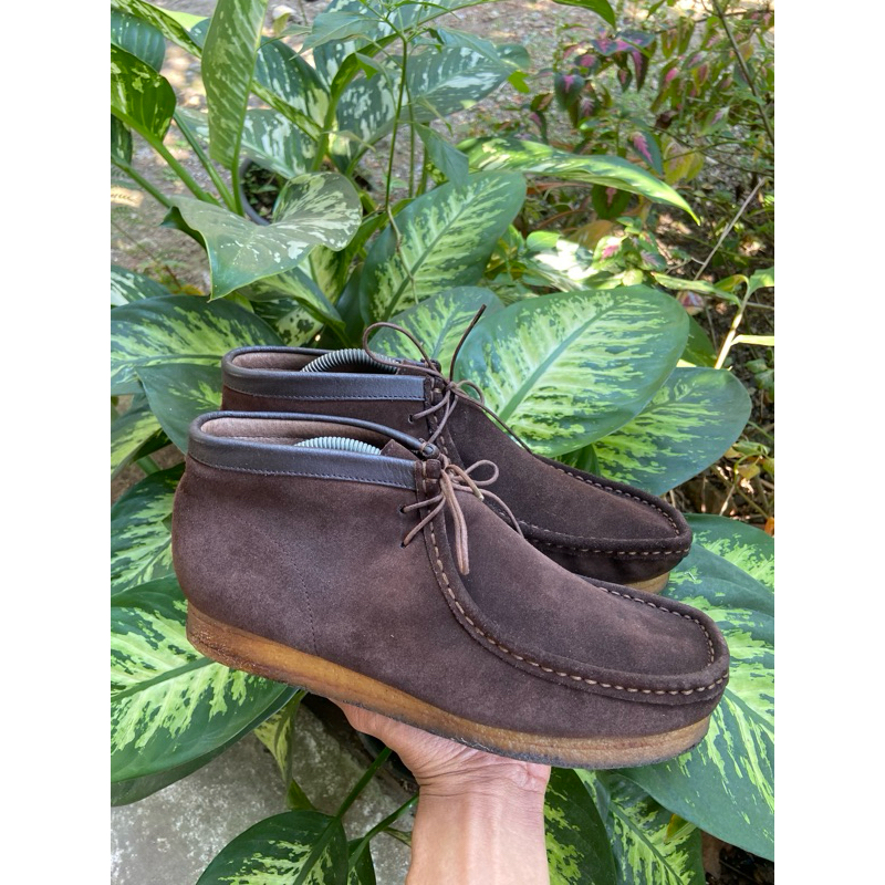 clarks wallabees