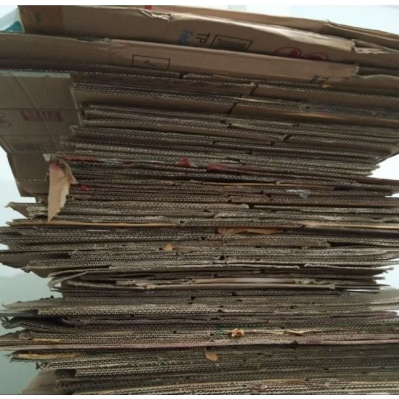 

KARDUS BEKAS TAMBAHAN UNTUK PACKING KARDUS KARTON TAMBAHAN PACKING