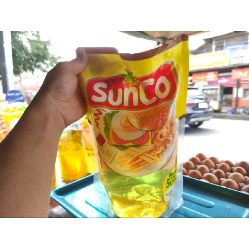 

Sunco Minyak Goreng Refill 2 Liter Murah
