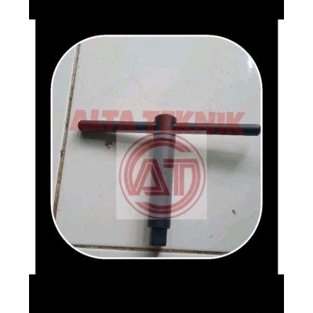 kunci chuck bubut 10 x 10 baja VCN